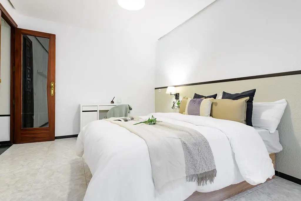 Private room in Valencia photo 3
