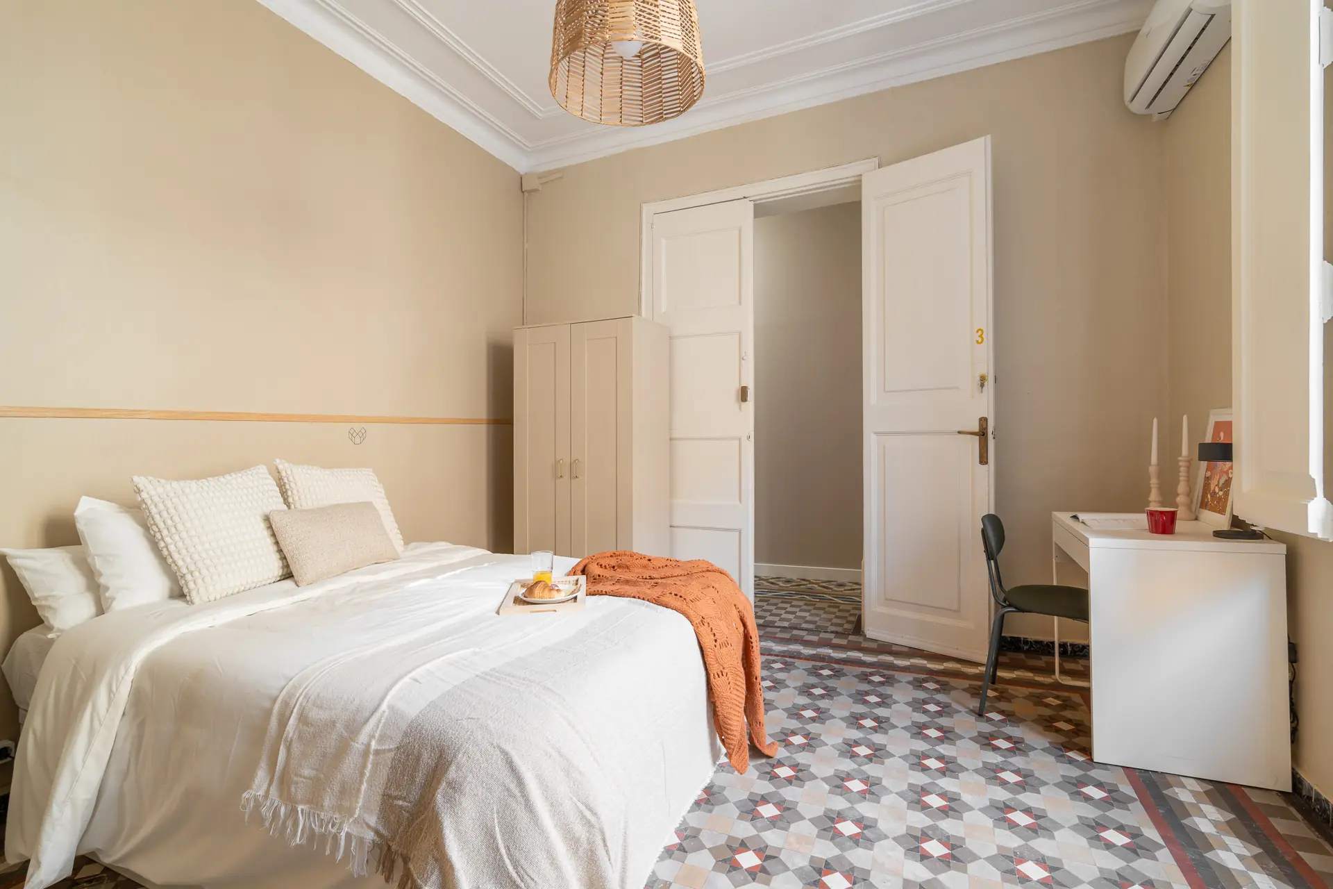 Private room in Barcelona photo 4